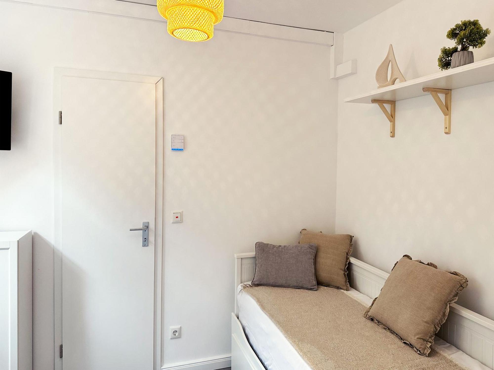 Preiswertes Mini-Appartement Ideal Fuer Eine Nacht ชาร์บอยท์ซ ภายนอก รูปภาพ